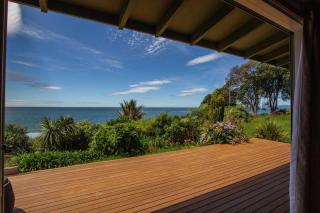 Beautiful Patons Rock - Rangihaeata - 5