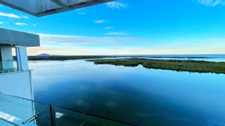 Maroochydore Riverfront Apartment - Maroochydore - 9