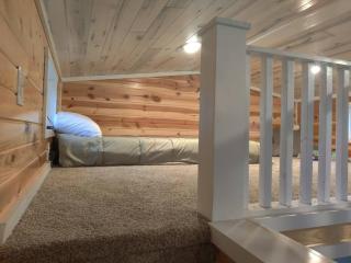Beautiful Tiny Home Cabin perfect for families! - Jonah - 7