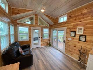 Beautiful Tiny Home Cabin perfect for families! - Jonah - 3