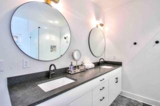 LUXURIOUS MORDEN LOFT Huge Rooftop & Skyline Views - 1