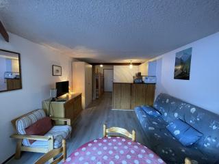 Studio cosy, balcon Sud-Est, à deux pas des pistes et commerces - FR-1-787-36 - Laveissière - 5