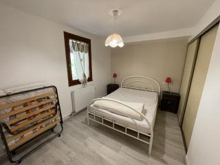 Chalet T3 près des pistes, 2 chambres, équipé, navette gratuite - FR-1-787-2 - 9