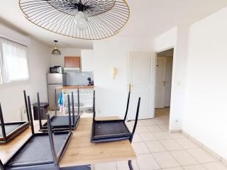 Appartement de charme avec piscine, terrasse, parking, clim et Wi-Fi – à 10 min des plages - FR-1-785-2 - Frontignan - 5