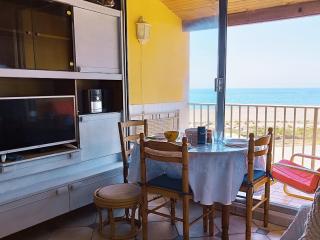 Appartement T2 Mezzanine - Proche Plage & Commerces - Parking privatif - 5 Pers - FR-1-795-49 - Fleury - 8