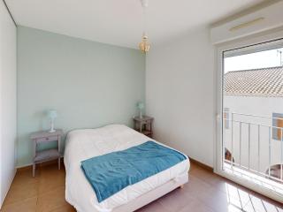 Frontignan : Appartement 2 pièces avec terrasse, parking, proche plage et commerces - FR-1-785-5 - 2