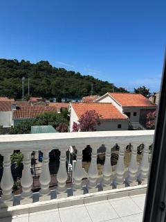 Julija II-5 - Petrovac na Moru - 0