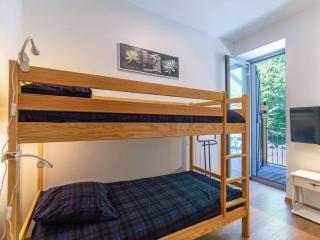 Appartement cosy à Cauterets avec balcon, centre-ville, 2 chambres, pour 4 à 6 personnes - FR-1-401-296 - Cauterets - 4