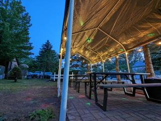 Tiny Wood Cottage 19 - Wasaga Beach - 8