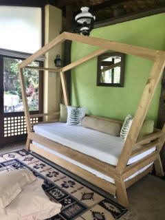 Romantic Suite with Private Bathtub & Mountain View - Tagaytay - 6