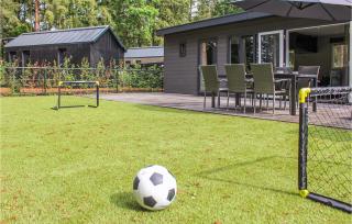 3 Bedroom Pet Friendly Home In Epe - 2