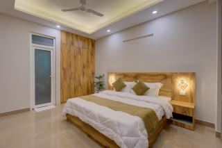 The Lodgers Luxury 1 BHK Serviced Apartment Near Golf Course Road Gurugram - 4