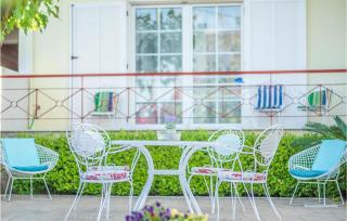 Stunning Home In Lechaio Corinthias - 4