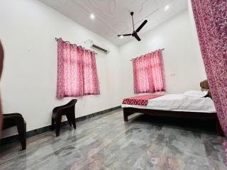The Light House Hotel - Kāsganj - 1