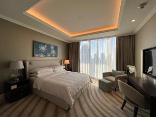 Ultra Modern 3 BR with Direct Access to Dubai Mall - Dubai - 1