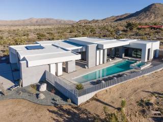 Vanguard by Fieldtrip 5 Bd Private Luxury with Infinity Pool Game Room - Yucca Valley - 9