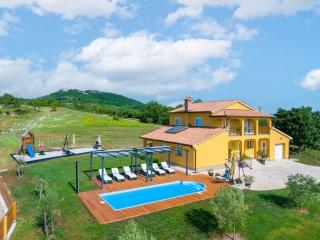 Cosy apartment in Potpican - Potpićan - 0