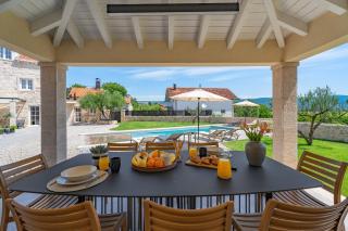 NEW! Holiday house Mara with 4 bedrooms, private pool, summer kitchen, panoramic valley views - Zmijavci - 6