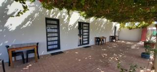 Farmhouse Guestrooms - Calitzdorp - 1