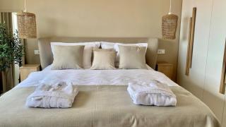 Up&Above ,New Luxury Apt, Steps from Beach and Old Town - 5