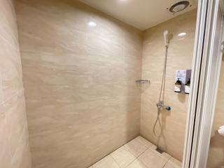 Huangxuan International Hotel - Kaohsiung - 5