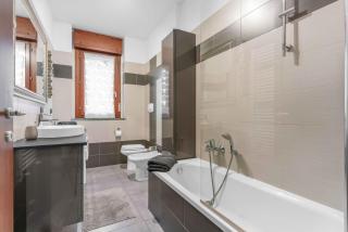 IEO-HUMANITAS Free Parking Apartment - 1