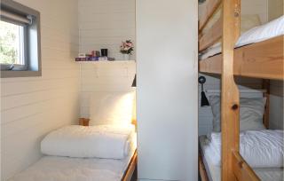 2 Bedroom Lovely Home In Nexø - 1