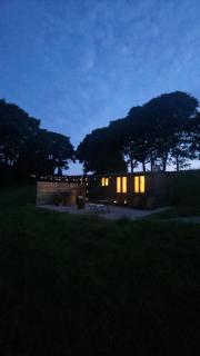 Stoodley View Shepherd Huts - Todmorden - 2