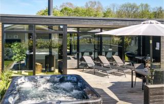 Four-Bedroom Holiday Home With A Fireplace In Juelsminde - Sønderby - 9