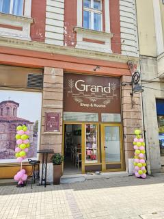 Prenociste Nikolas Grand - 1