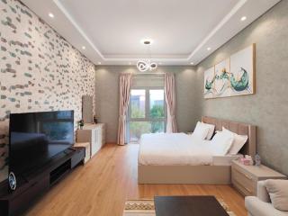Stunning Studio at Discovery Gardens Building # 77 near Metro Station by Al sarya Holiday Home - 8