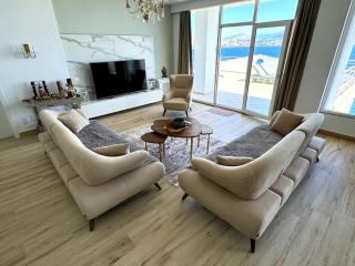 Seafront Oasis Luxury Apartment, with Sae View - Saranda - 0