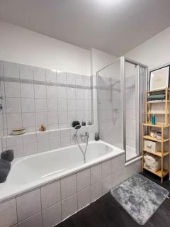 Welcome Pretty Home! Wohnung mit Balkon und Stellplatz - 1