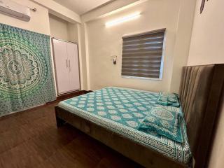 Egarden Dharma Yog 2BHK Suite with Balcony - Benares - 4