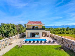 New Luxury Villa with private pool - by TA Leut Agency - Privlaka - 9