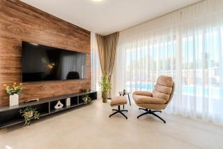 New Luxury Villa with private pool - by TA Leut Agency - Privlaka - 5