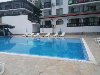 Spacious Fully Furnished Studio in Kavarna Apart Hotel - Kavarna - 9