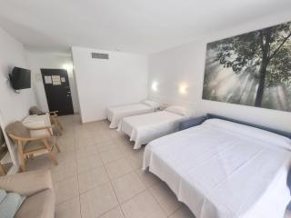 PYR Beach and Pool Studio II - Fuengirola - 2
