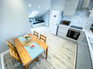 Large 1-Bedroom Flat, 5 Guest, London - F4 - London - 1