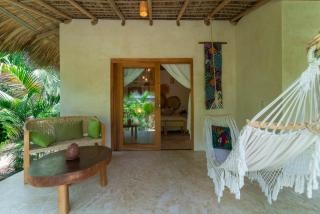 Casa Mariposa Beach Hotel - 1