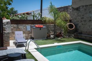 Hubstay - To Palati Villa with Private Pool Anogyra - Anogyra - 8