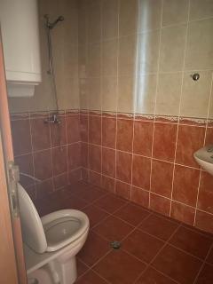 Spacious Family Fully Furnished 2 Rooms Apartment in Kavarna Apart Hotel - Kawarna - 3