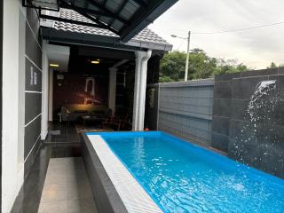 Araas Boutique House for Family Stay ONLY - Sungai Buluh - 8