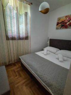 Apartments and pansion M&R - Turanj - 2