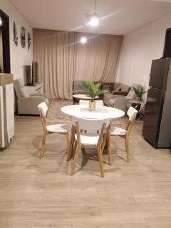 شقة غرفتين وصالة منتجع ميلينيوم صلالة لشقق التمليك - Two bedroom apartment Millennium Salalah Owning apartment - Daḩārīz - 1