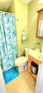 Cottage lake view with Deck and BBQ Grill - 9