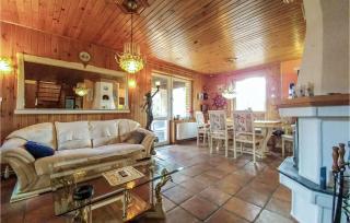 3 Bedroom Awesome Home In Legbad - Legbąd - 8