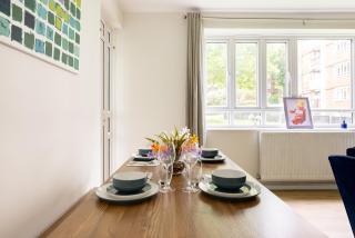 PenthouseStays Wimbledon - Chic 2 Bedroom King Bed Apartment with Balcony - 2 mins from Wimbledon Tennis Club and Museum - AELTC - Londra - 1