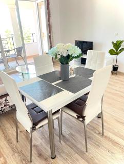 Summer Apart Janet - 8