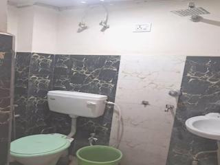 R V Ruthra Lodge - Udumalaippettai - 5